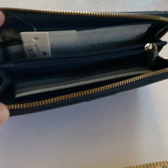 FOSSIL Vday Zip Clutch Hearst Zip Around Black Wallet. NWT - Picture 6 of 9